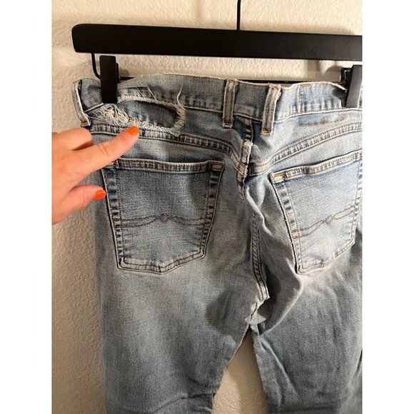 Lucky brand vintage distressed jeans size 32 women's - Picture 2 of 4